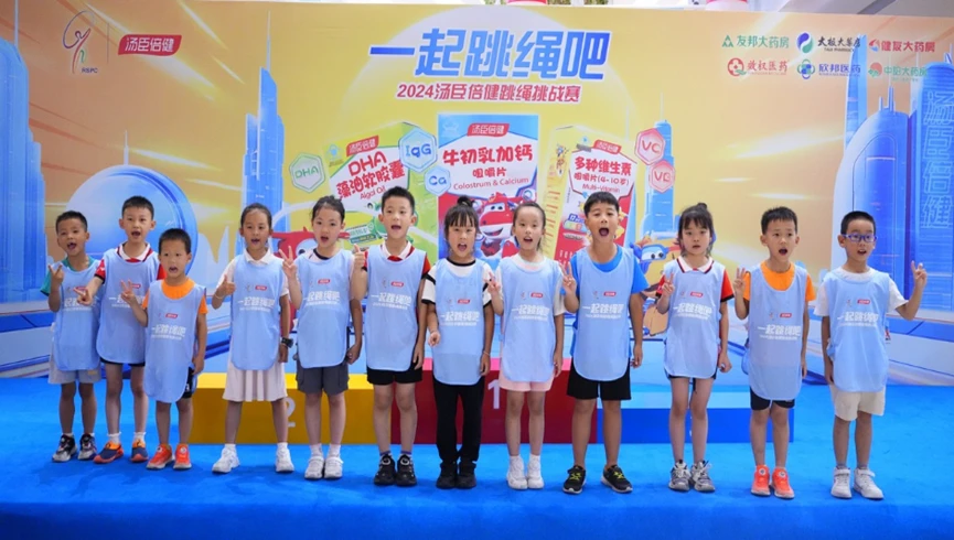 如何根据篮球比赛的不同阶段调整力量训练强度?_1